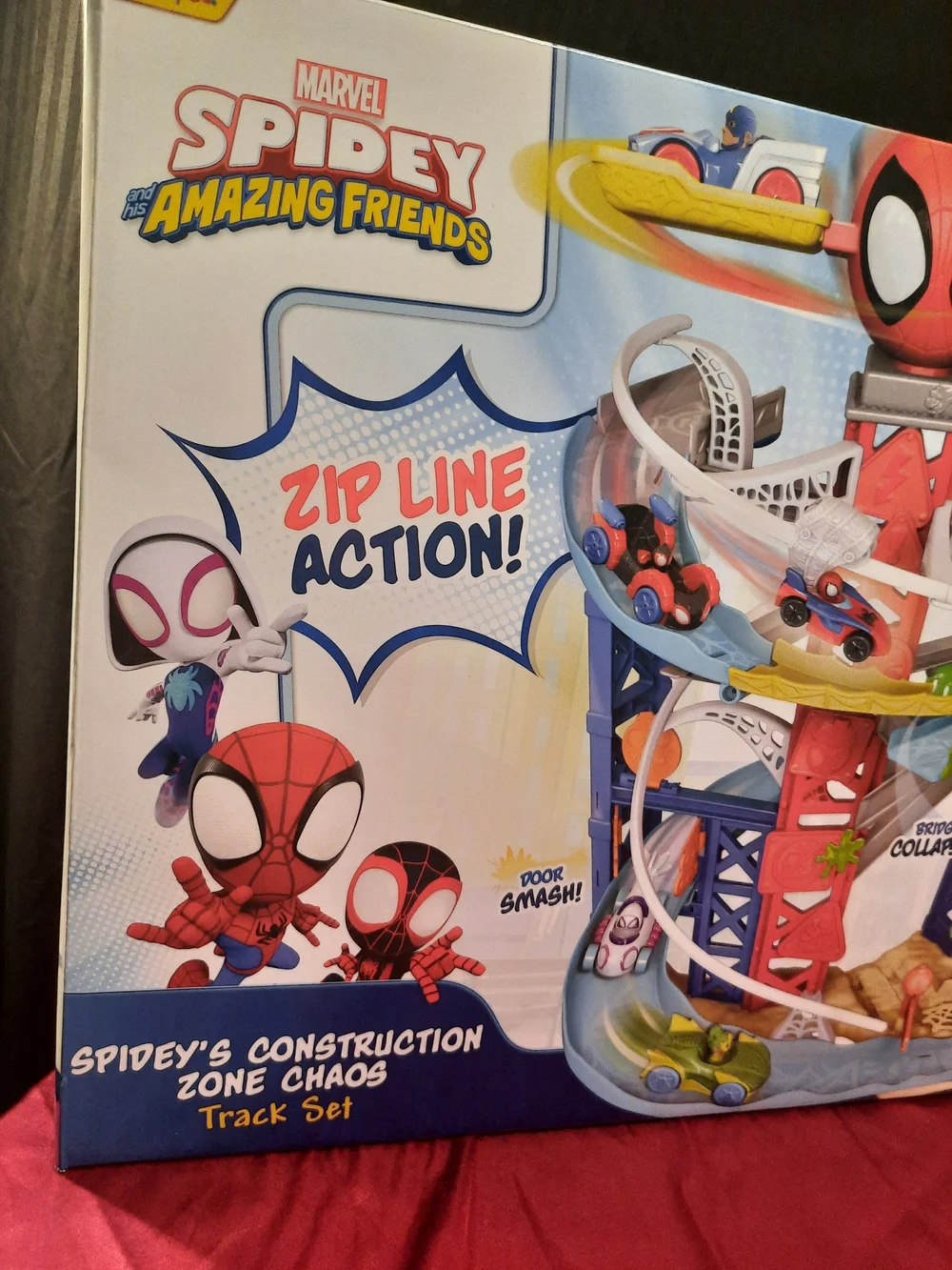 Disney Marvel Spidey Construction zone Chaos Track Set With Vehicles